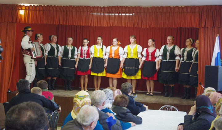 Posedenie dôchodcov 2014