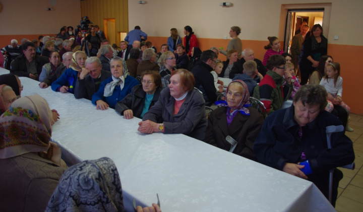Posedenie dôchodcov 2014